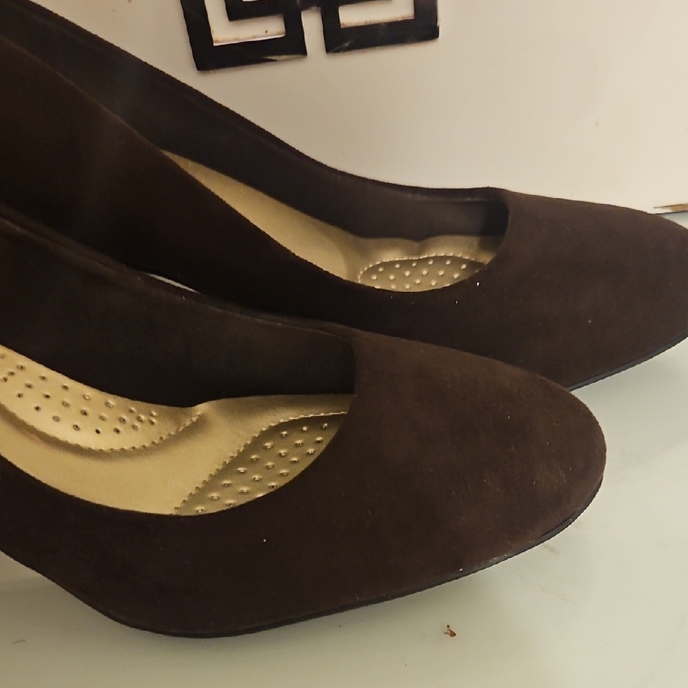 Dark Brown Suade Heels - Picture 6 of 6
